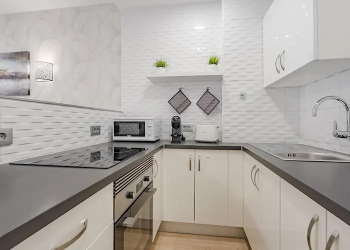 Modern And Cozy In Cristianos Apartment *